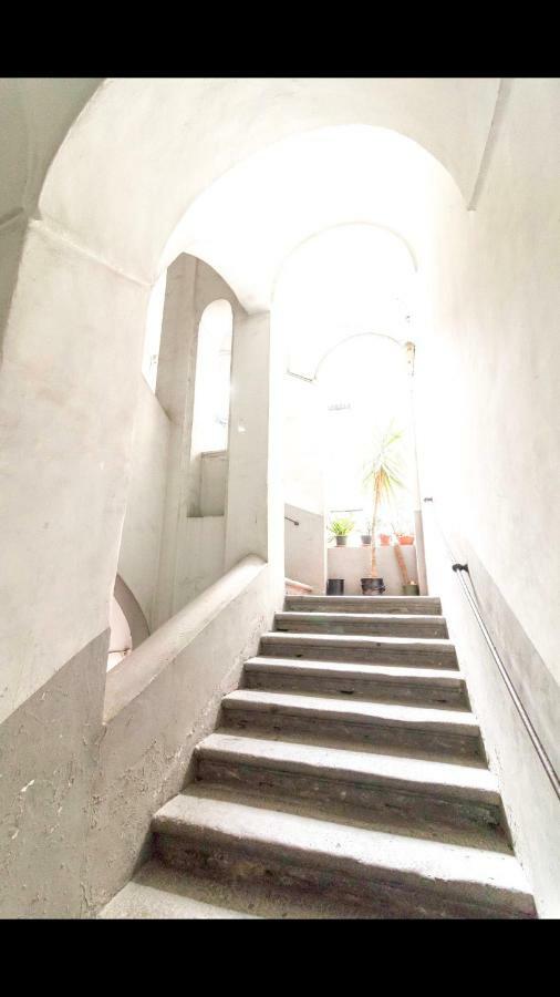 Via Nilo House Bed & Breakfast Naples Exterior photo